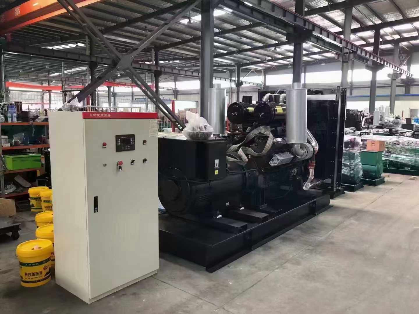 平邑柴油发电机运行时的噪音和振动水平如何?